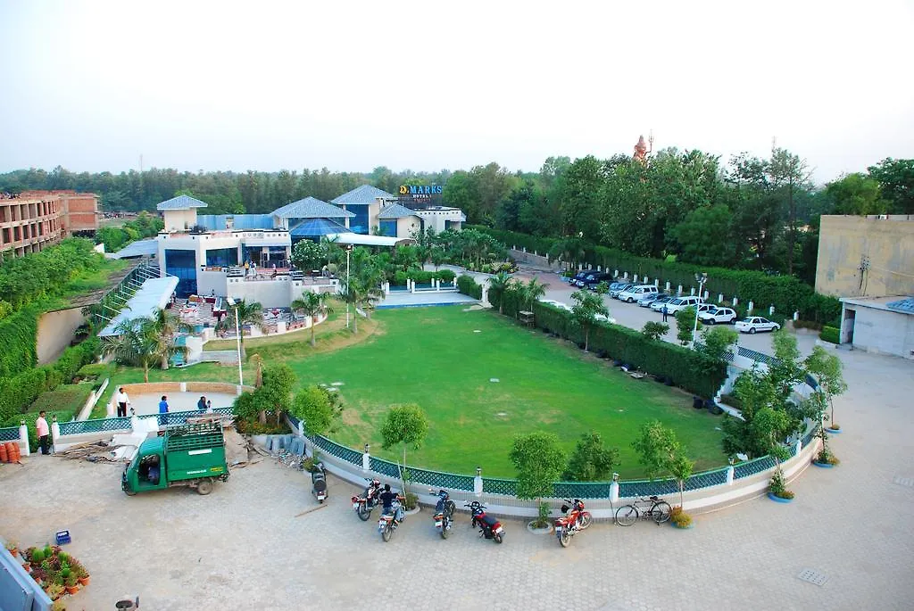 Dee Marks Airport Hotel & Resorts New Delhi