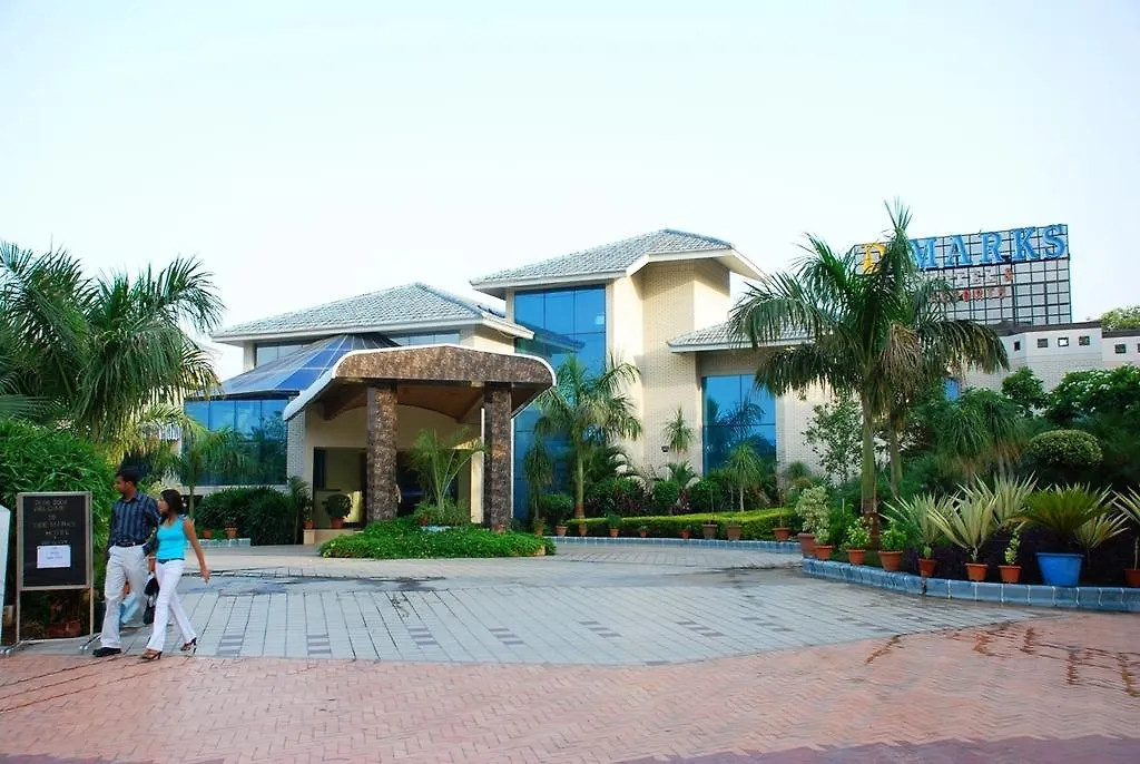 Dee Marks Airport Hotel & Resorts New Delhi