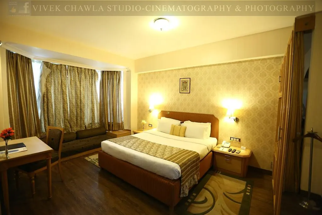 Dee Marks Airport Hotel & Resorts New Delhi 4*,